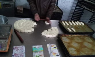 低價(jià)轉(zhuǎn)讓營(yíng)業(yè)中代裝面包食品加工廠，含一年房租及食品經(jīng)營(yíng)資質(zhì)